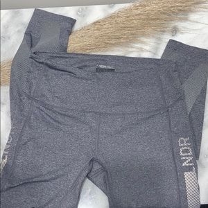 LNDR Gray Leggings - S